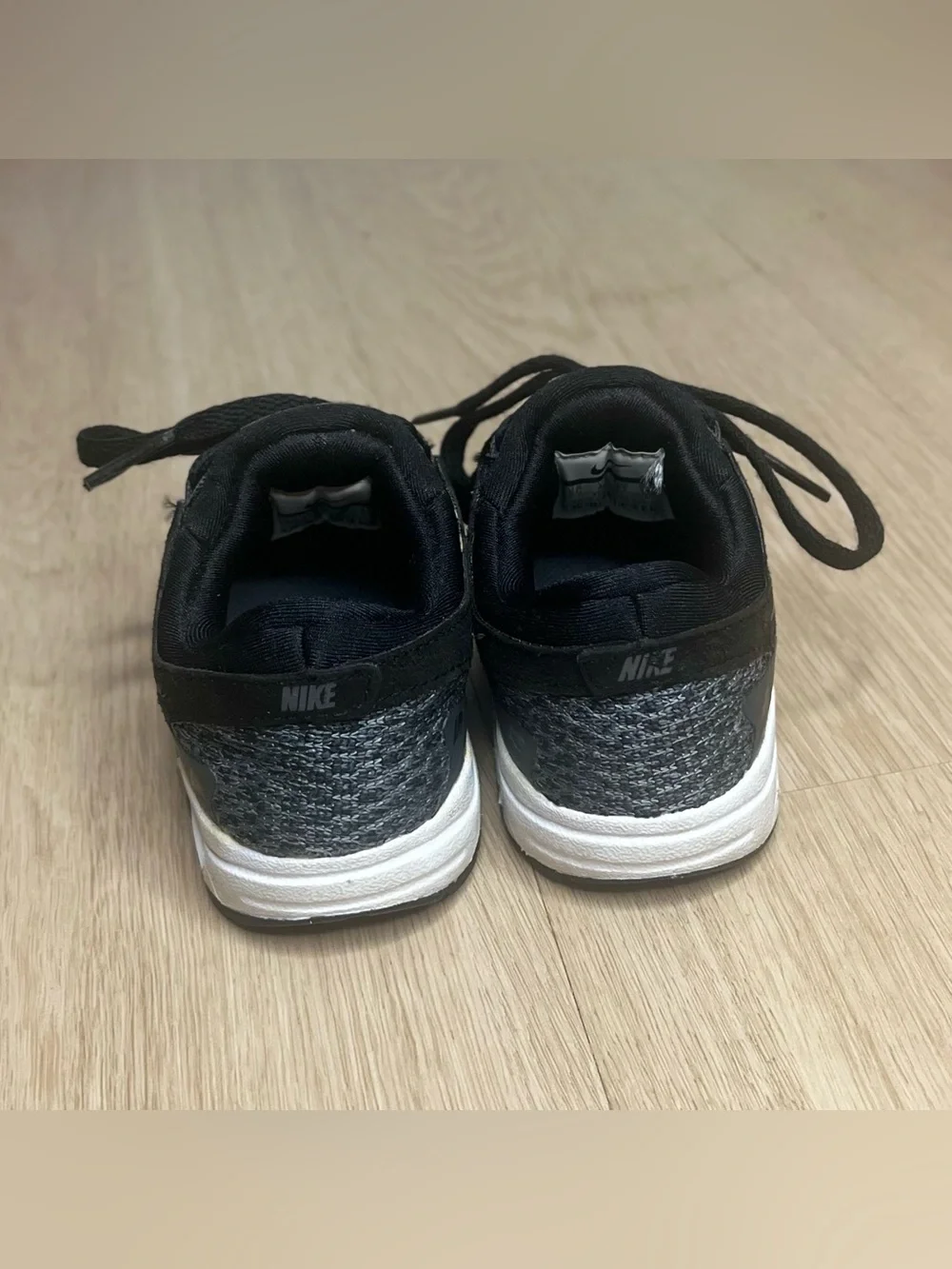 Nike Toddlers Black and Gray Mesh Air Trainer Sneakers